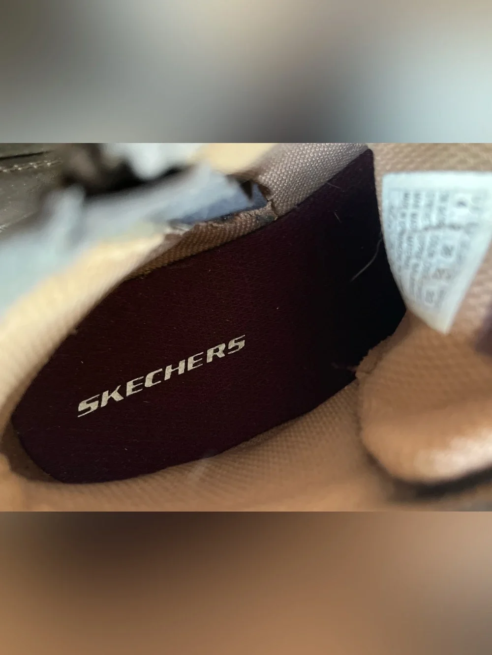 US 4 Skechers Gravlen Brown Kids boot with Grey Fleece Collar